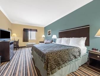 Days Inn By Wyndham Rockdale Texas Room photo